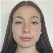 Me defino como una persona paciente y que le encantan los niños y me encantaría dar clases a niños de primaria